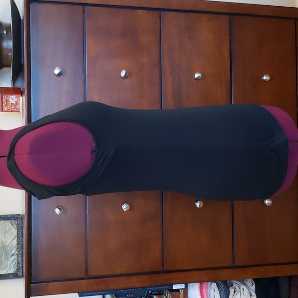 Athleta Athletic Tank, Solid Black Print, Keyhole Twist Back, Size XS - Picture 4 of 14